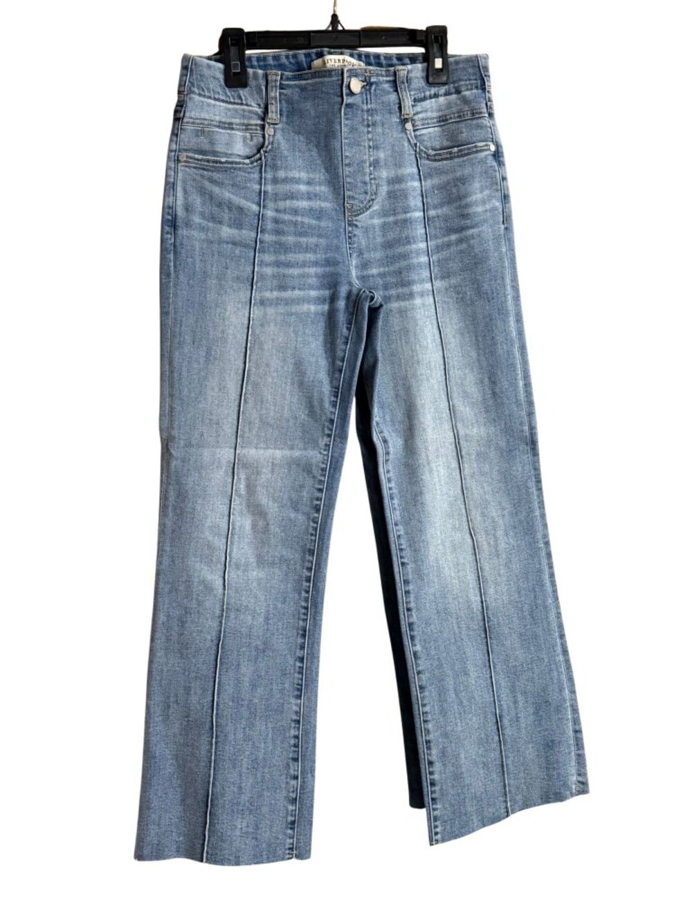 Liverpool Slip On Stretch Jeans with Rough Hem Size 4